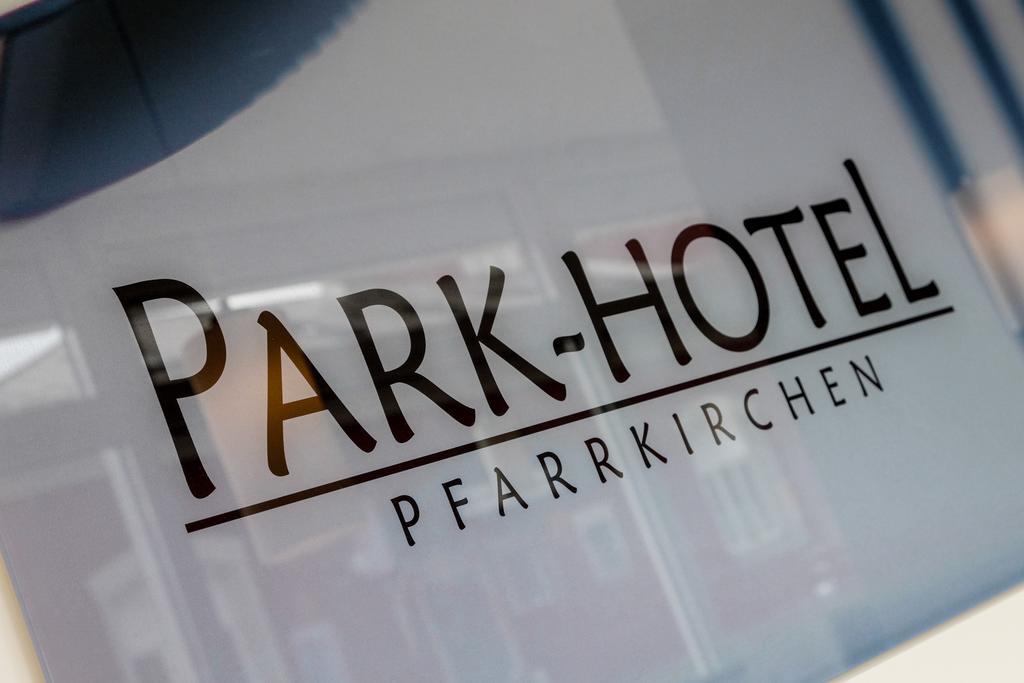 Parkhotel Pfarrkirchen Exteriör bild