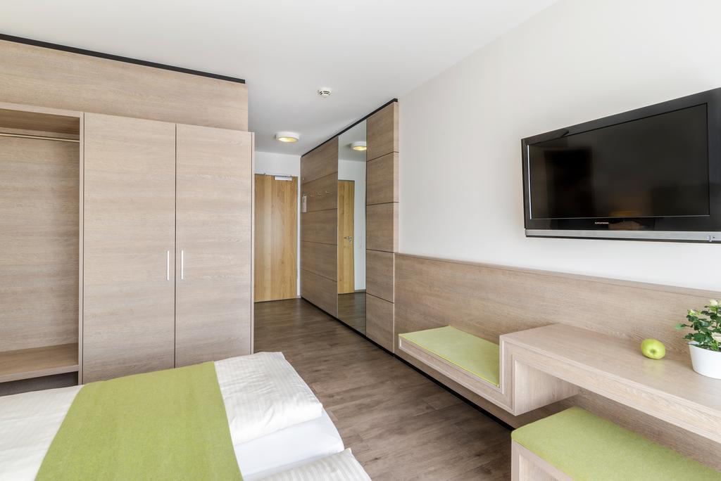 Parkhotel Pfarrkirchen Exteriör bild