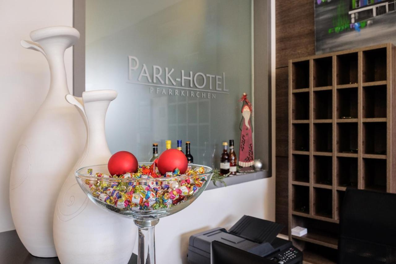 Parkhotel Pfarrkirchen Exteriör bild